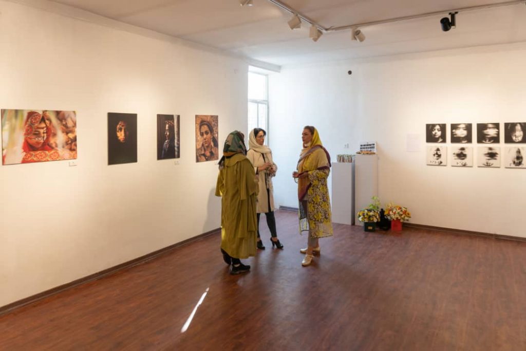 نمایشگاه گروهی عکس پرتره با حضور هنرمندان اردبیلی، در تبریز برگزار شد انجمن هنرهای تجسمی استان اردبیل