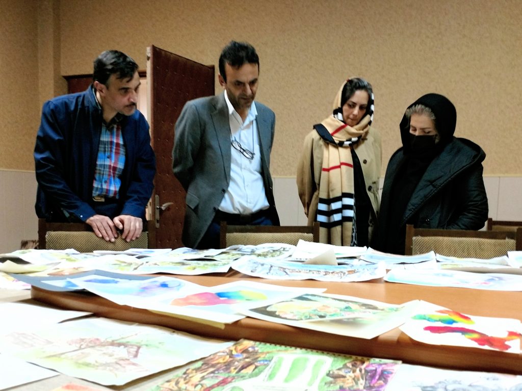 دومین جلسه کارگروه تخصصی نقاشی آبرنگ در انجمن هنرهای تجسمی استان اردبیل برگزار شد | انجمن هنرهای تجسمی استان اردبیل ـ جامعه تخصصی هنرهای تجسمی